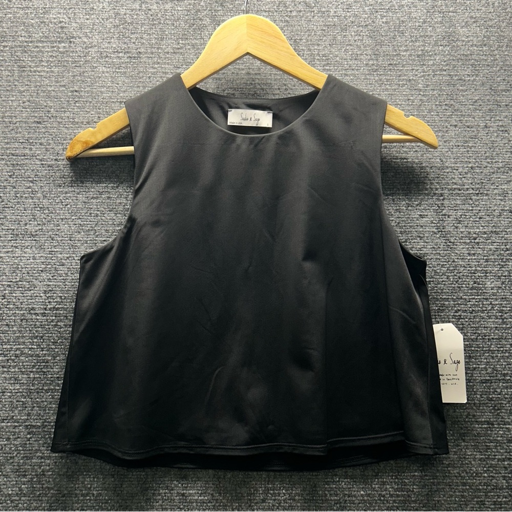 Sadie & Sage Crop Top Size Small